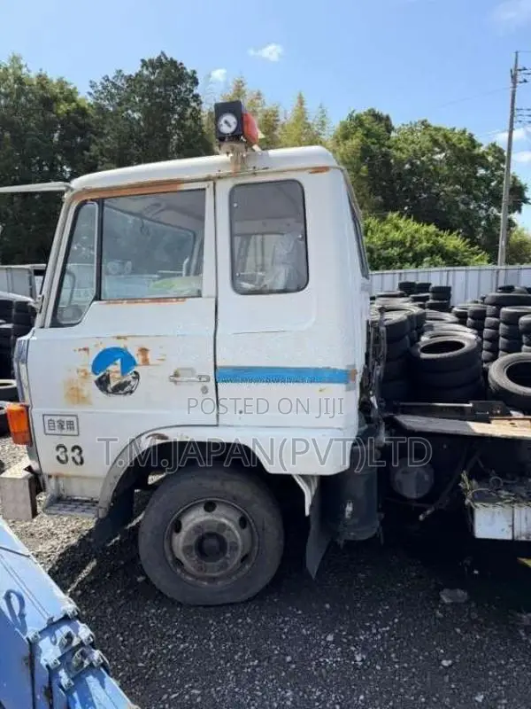 Hino Ranger White Cabin for All
