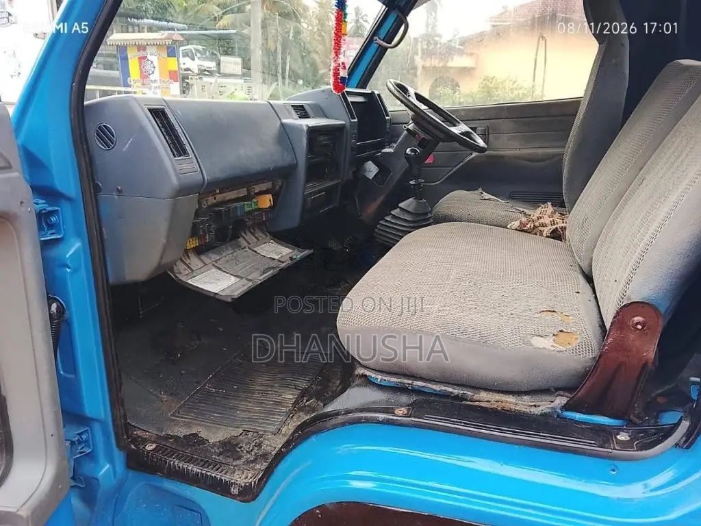 IsuzuCabin for Lorry