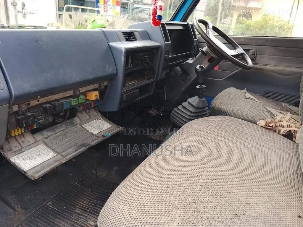 IsuzuCabin for Lorry