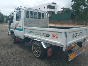 Isuzu CrewCab 1980 Crew Cab (Used)