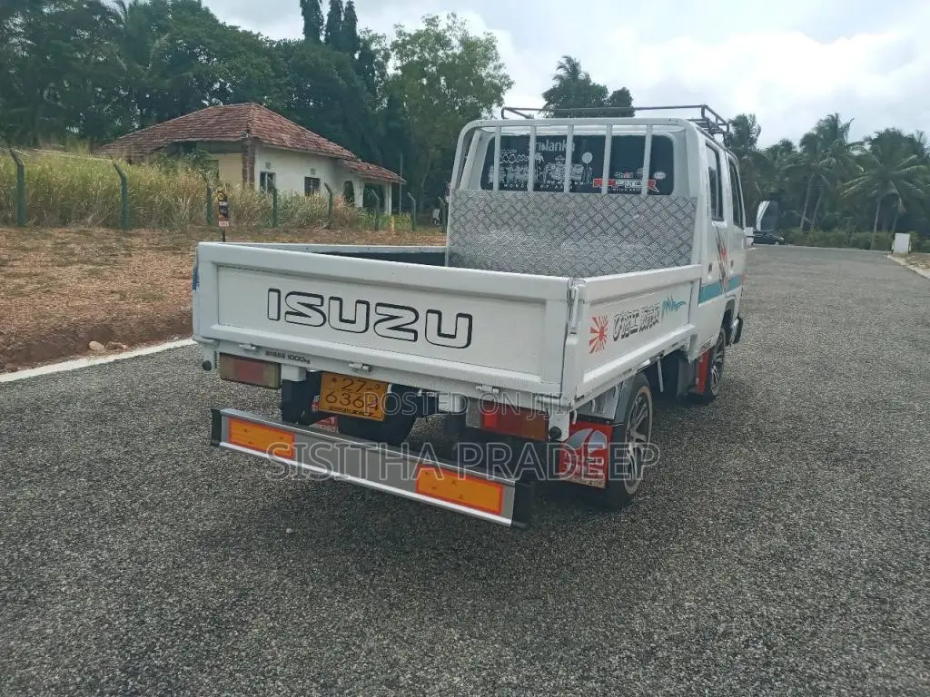 Isuzu CrewCab 1980 Crew Cab (Used)