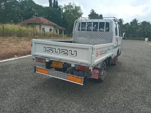 Isuzu CrewCab 1980 Crew Cab (Used)