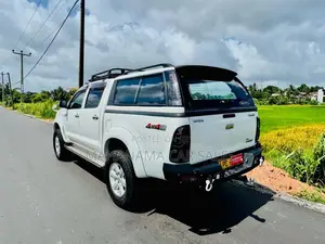 Toyota Hilux 2011 Pickup (Used)