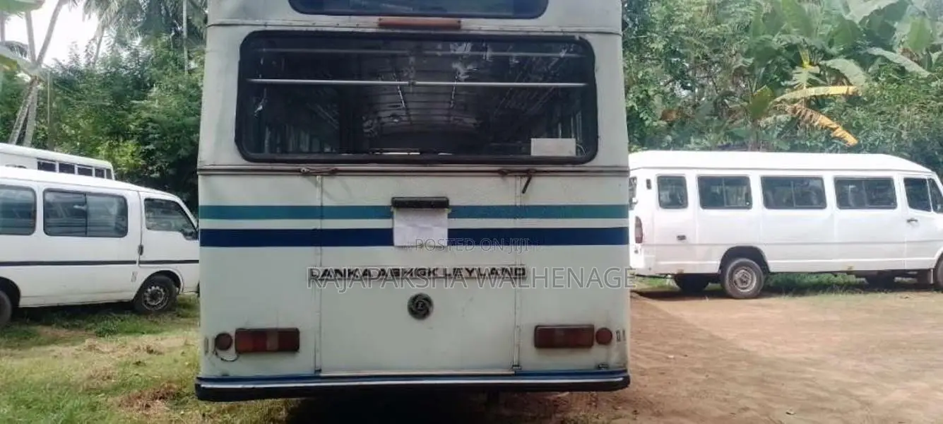 Ashok-Leyland Viking 2010 Bus (Used)