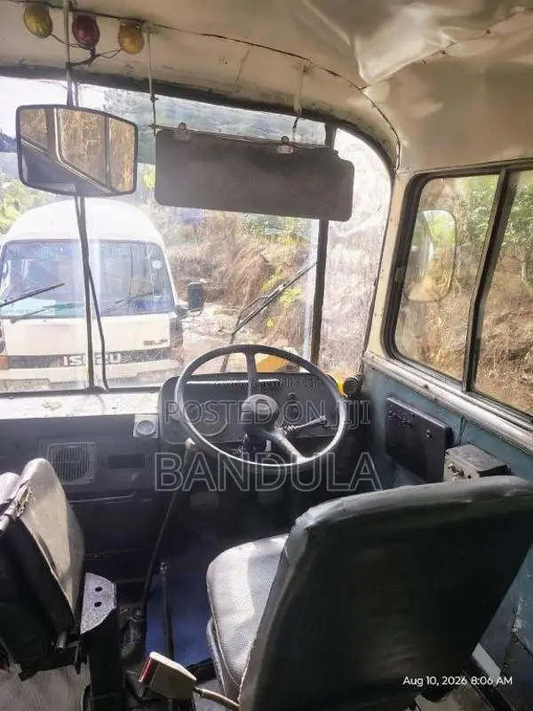 Mitsubishi Fuso 1980 Bus (Used)