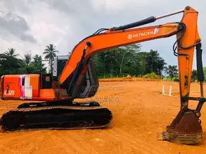 Hitachi Landy 2012 Heavy-Duty (Used)