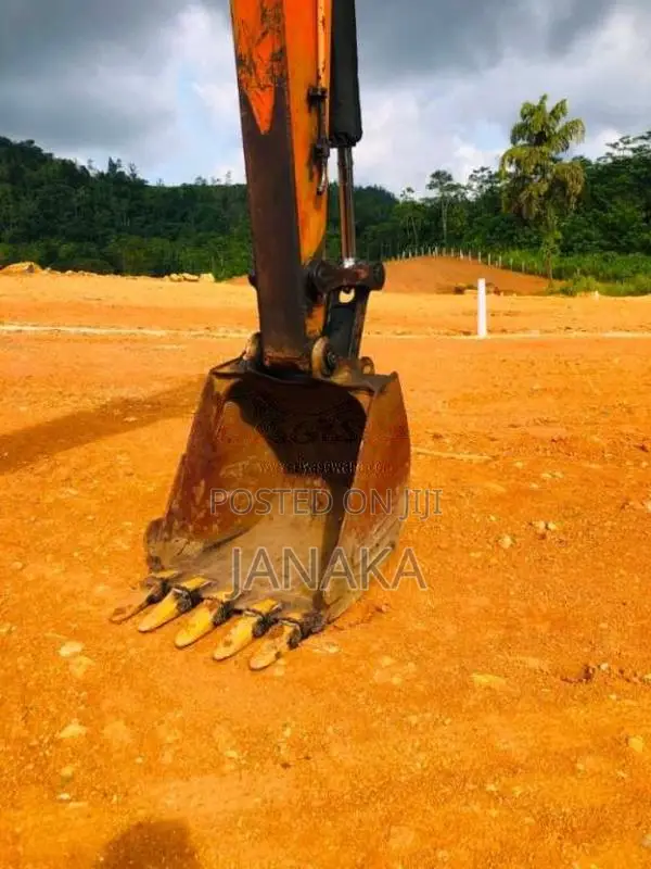Hitachi Landy 2012 Heavy-Duty (Used)