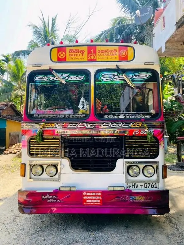 Ashok-Leyland Viking 2004 Bus (Used)
