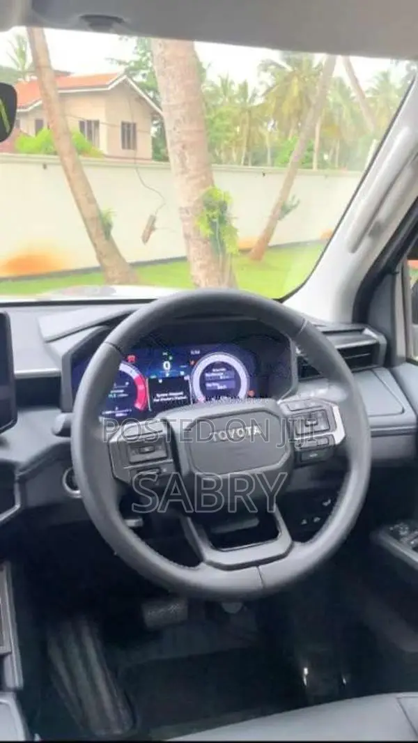 Toyota Hilux Travo Overland Plus 2025 Pickup (Used)