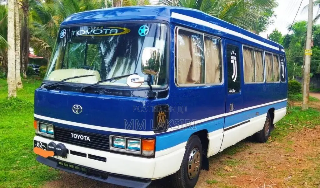 Toyota Coaster 1990 Bus (Used)