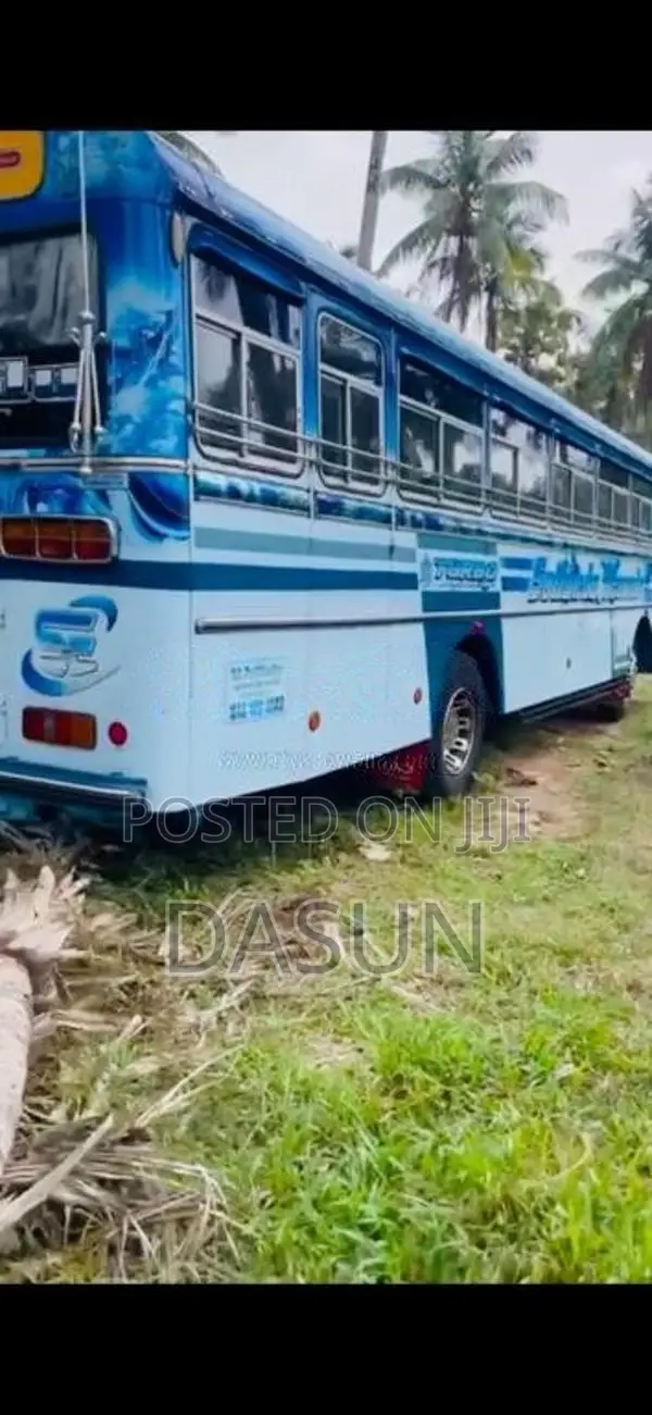 Ashok-Leyland  2019 Bus (Used)