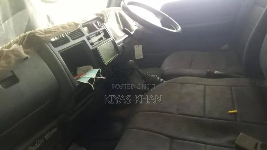 Toyota Toyota 1996 Crew Cab (Used)