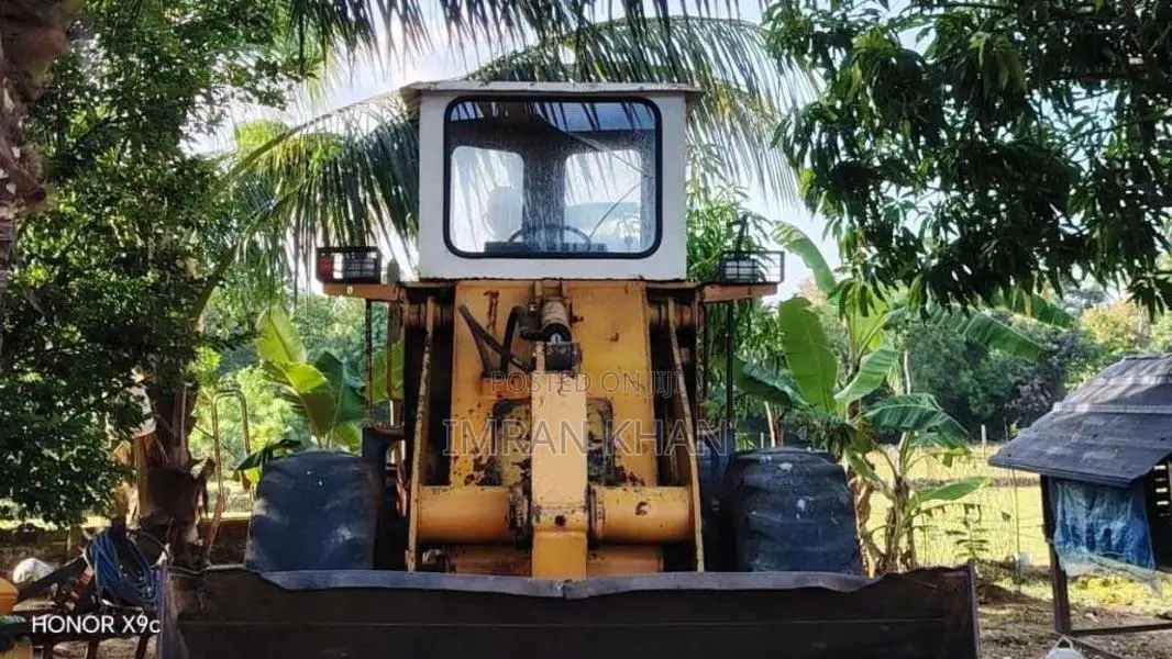 Komatsu Payloader 510-3 2012 Heavy-Duty (Used)
