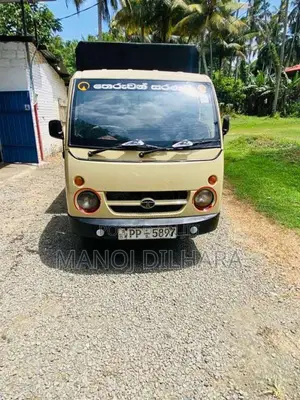 Tata Dimo Batta 2010 Lorry (Used)