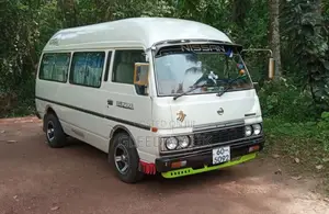 Nissan Vrg 1985 Van (Used)