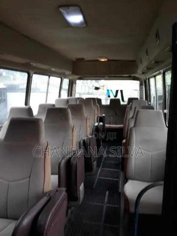 Toyota Coaster 1991 Bus (Used)