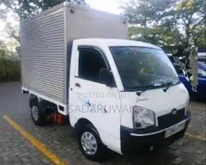 Mahindra Supro Maxi 2017 Lorry (Used)