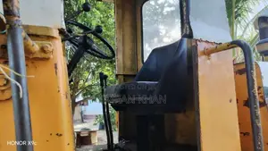 Komatsu Payloader 510-3 2012 Heavy-Duty (Used)