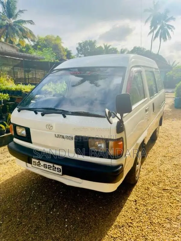 Toyota LiteAce 1989 Van (Used)