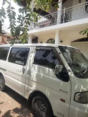 Nissan Vanette 2012 Van (Used)