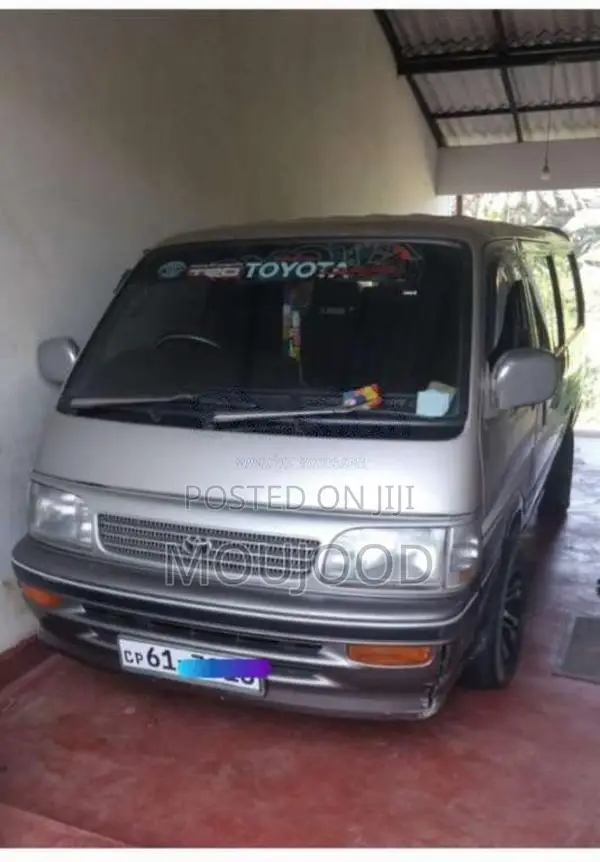 Toyota Dolphin 1991 Van (Used)