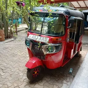 Bajaj 4 Stroke 2017 Three Wheel (Used)