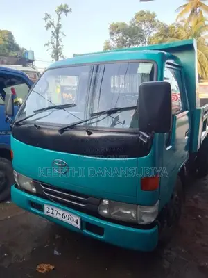 Toyota Dyna 1995 Lorry (Used)