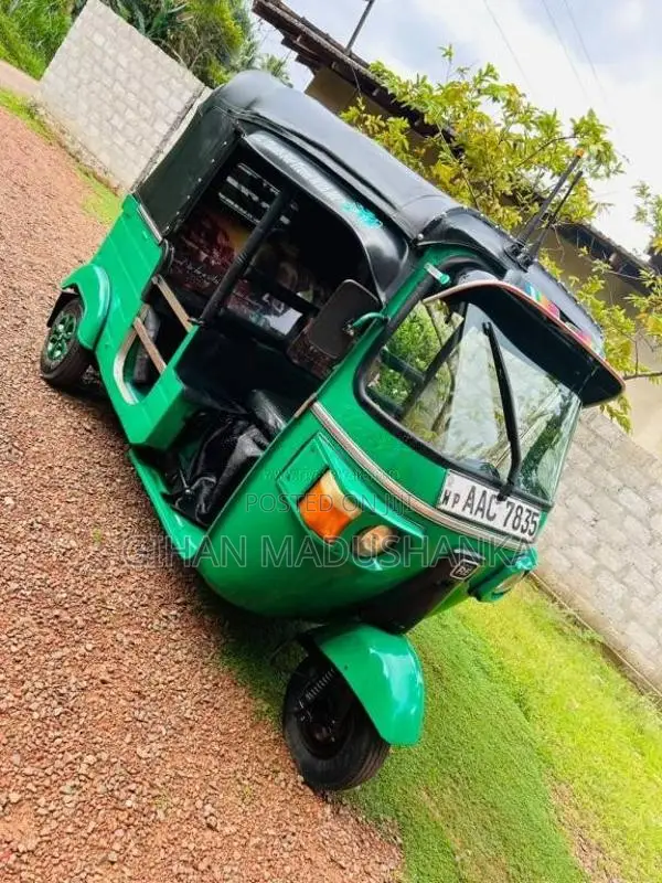 Bajaj 4 Stroke 2012 Three Wheel (Used)
