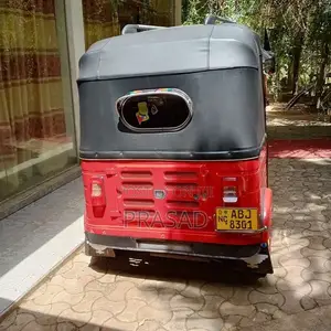 Bajaj 4 Stroke 2017 Three Wheel (Used)