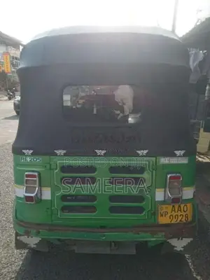 Bajaj RE 205 2014 Three Wheel (Used)
