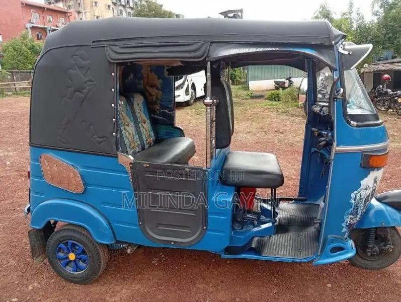 Bajaj RE 1999 Three Wheel (Used)