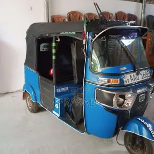 Bajaj 4 Stroke 2014 Three Wheel (Used)