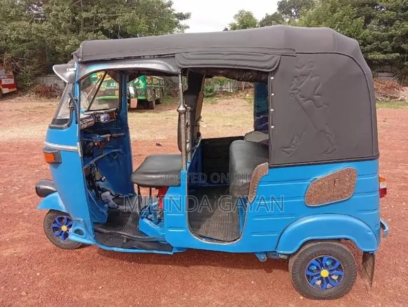 Bajaj RE 1999 Three Wheel (Used)