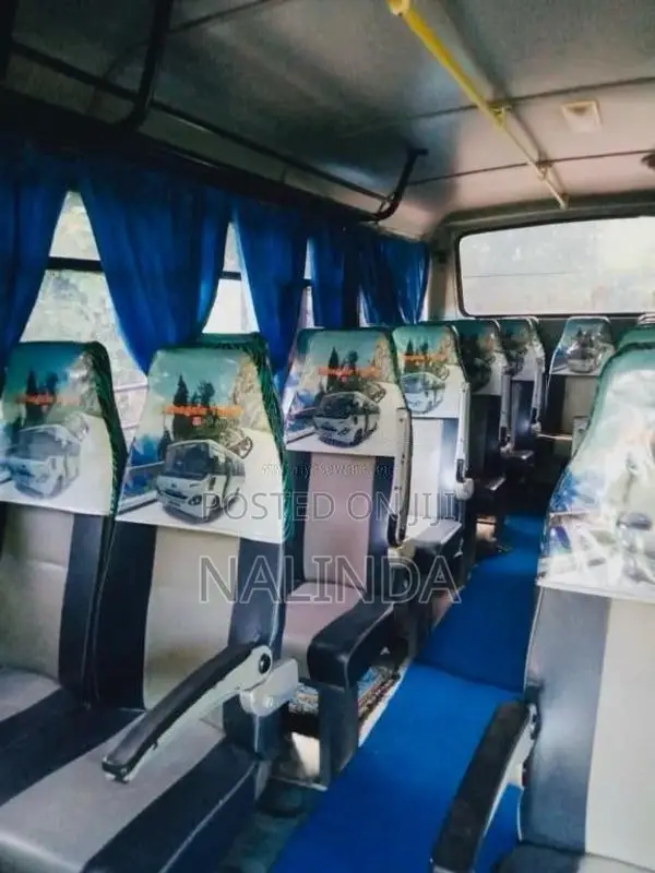 Eicher Starline 2015 Bus (Used)