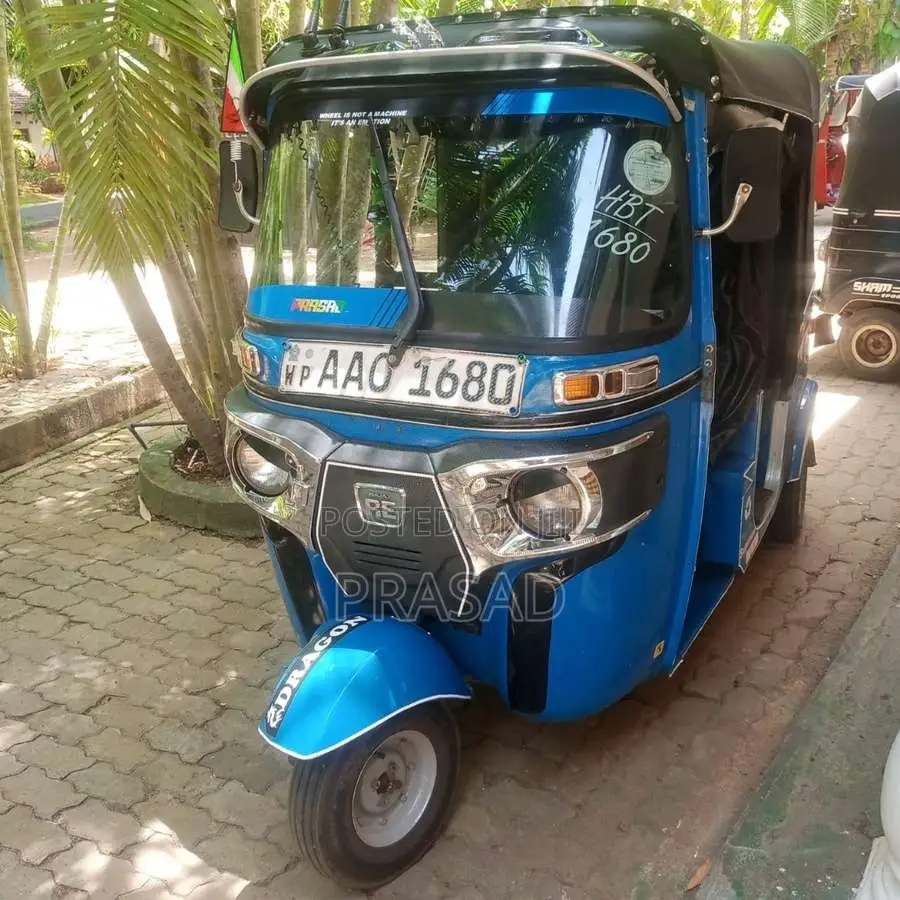 Bajaj 4 Stroke 2014 Three Wheel (Used)