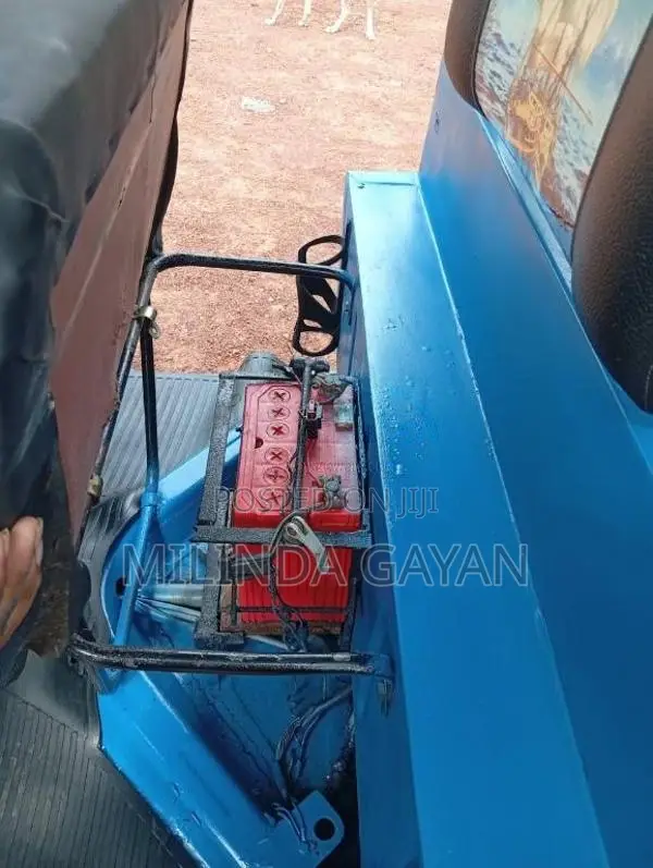 Bajaj RE 1999 Three Wheel (Used)
