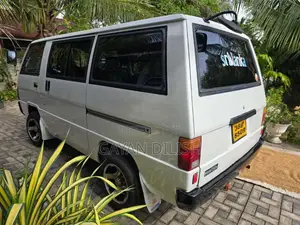Mitsubishi L300 1983 Van (Used)