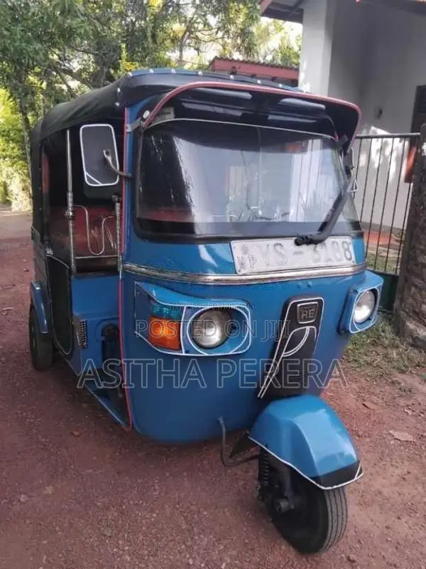 Bajaj RE 205 2011 Three Wheel (Used)