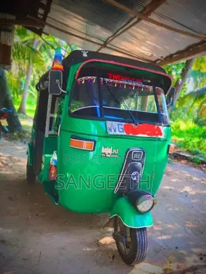 Bajaj RE 2 Stroke 2001 Three Wheel (Used)