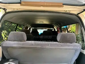 Toyota Dolphin 1996 Van (Used)