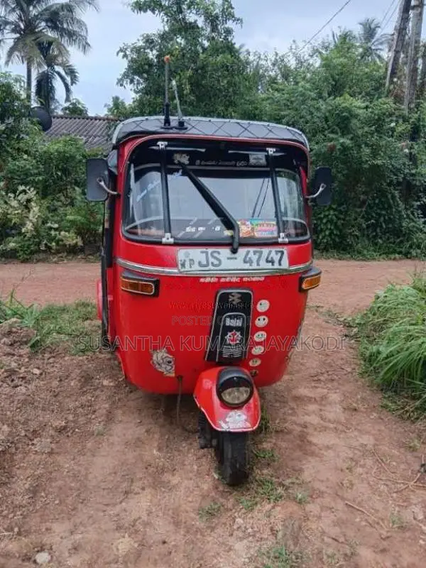 Bajaj 2 Stroke 2005 Three Wheel (Used)