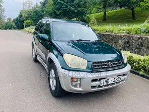 Toyota RAV4 2002 SUV (Used)