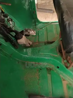 Bajaj RE 2 STROKE 2005 Three Wheel (Used)