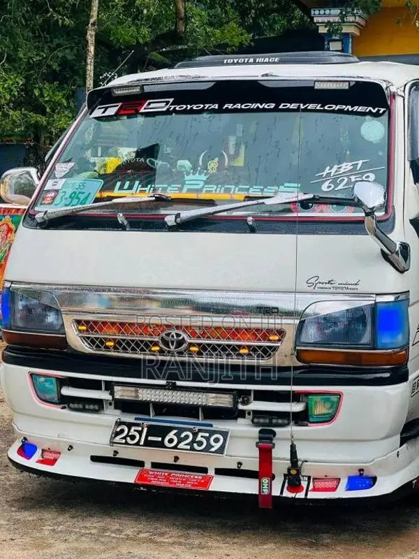 Toyota Dolphin Lh113 1994 Van (Used)