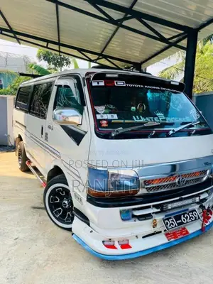 Toyota Dolphin Lh113 1994 Van (Used)