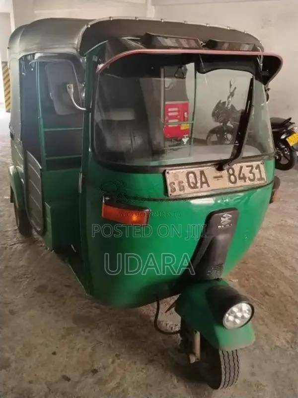Bajaj RE 2 STROKE 2005 Three Wheel (Used)