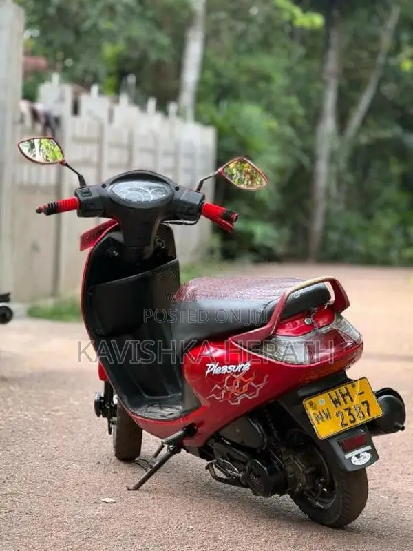 Hero Pleasure 2011 Motorbike (Used)
