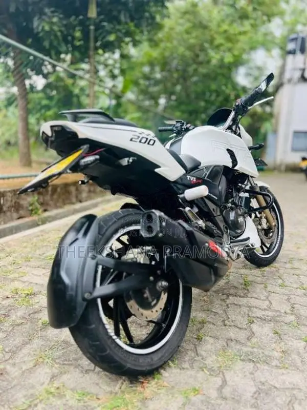 TVS Apache 2017 Motorbike (Used)