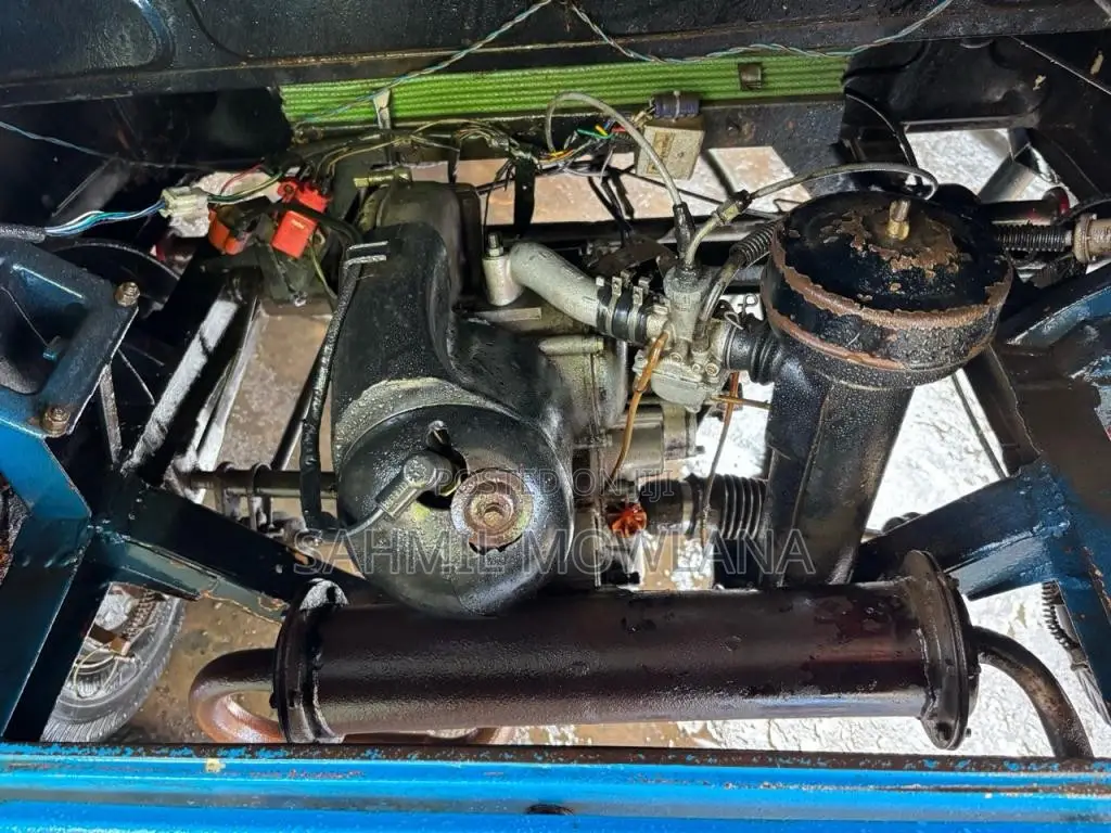 Bajaj RE 2 Stroke 1995 Three Wheel (Used)