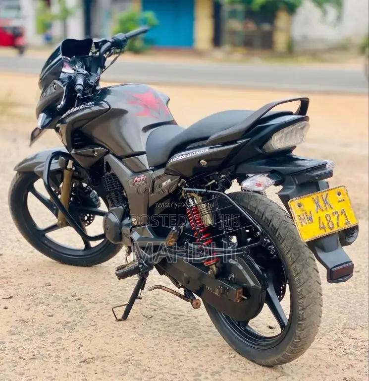 Hero-Honda Hunk 2012 Motorbike (Used)